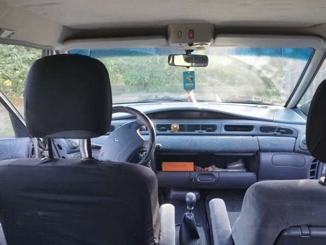 Серый Рено Эспейс, объемом двигателя 2 л и пробегом 300 тыс. км за 3000 $, фото 6 на Automoto.ua