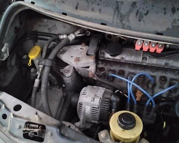 Сірий Рено Еспейс, об'ємом двигуна 2 л та пробігом 260 тис. км за 1950 $, фото 41 на Automoto.ua