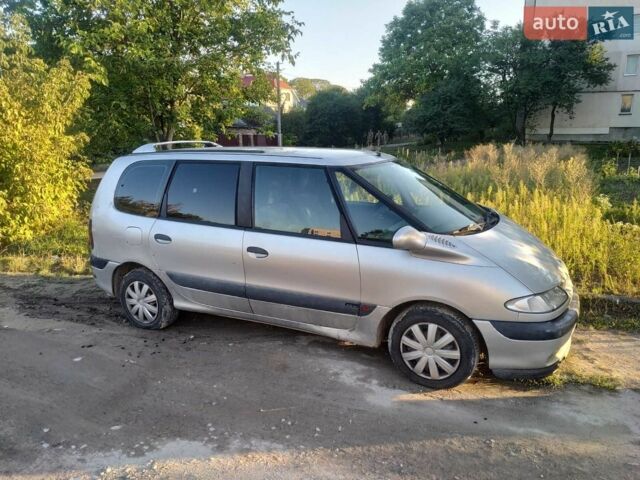 Сірий Рено Еспейс, об'ємом двигуна 2 л та пробігом 240 тис. км за 1900 $, фото 4 на Automoto.ua