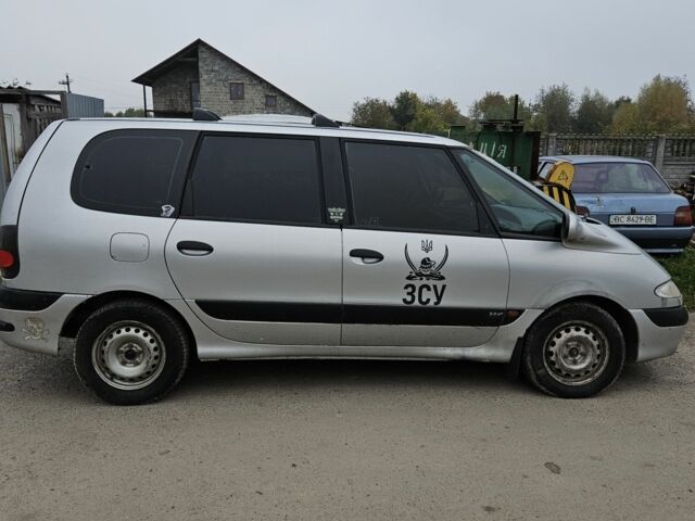Серый Рено Эспейс, объемом двигателя 2.2 л и пробегом 270 тыс. км за 1320 $, фото 1 на Automoto.ua