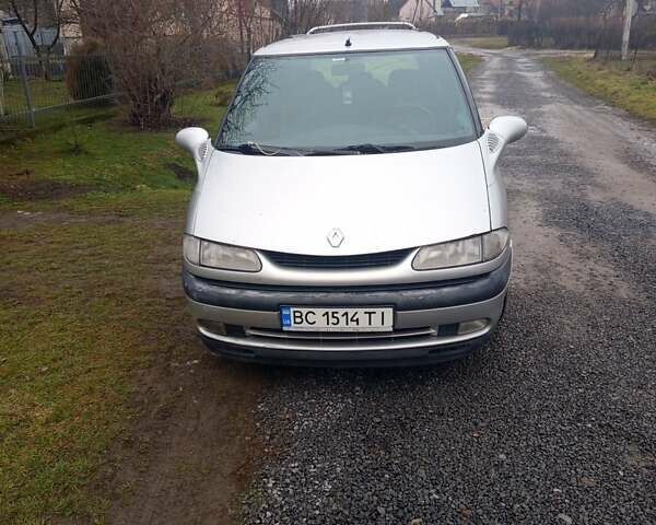 Серый Рено Эспейс, объемом двигателя 2 л и пробегом 239 тыс. км за 2000 $, фото 6 на Automoto.ua