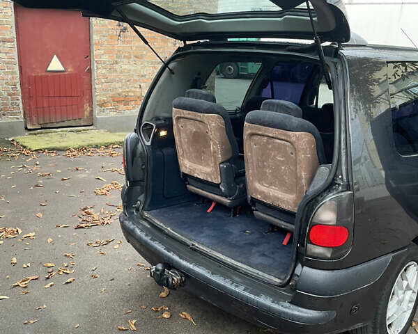 Сірий Рено Еспейс, об'ємом двигуна 2 л та пробігом 500 тис. км за 3200 $, фото 2 на Automoto.ua