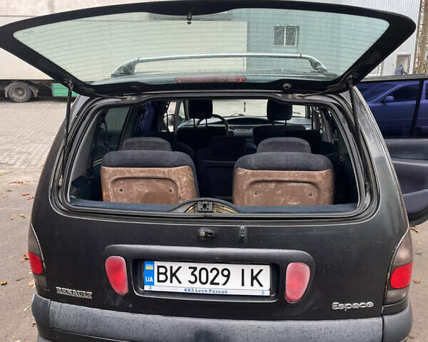 Сірий Рено Еспейс, об'ємом двигуна 2 л та пробігом 500 тис. км за 3200 $, фото 4 на Automoto.ua