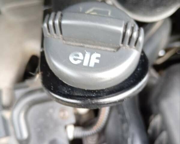 Сірий Рено Еспейс, об'ємом двигуна 2.2 л та пробігом 295 тис. км за 3900 $, фото 20 на Automoto.ua