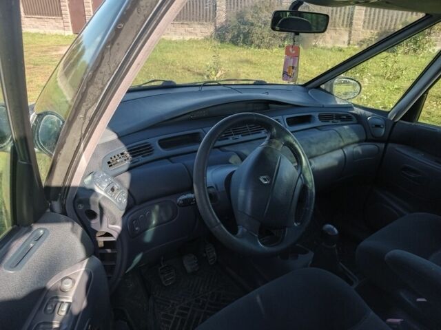 Серый Рено Эспейс, объемом двигателя 2.2 л и пробегом 298 тыс. км за 3700 $, фото 7 на Automoto.ua