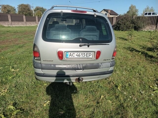 Серый Рено Эспейс, объемом двигателя 2.2 л и пробегом 298 тыс. км за 3700 $, фото 2 на Automoto.ua