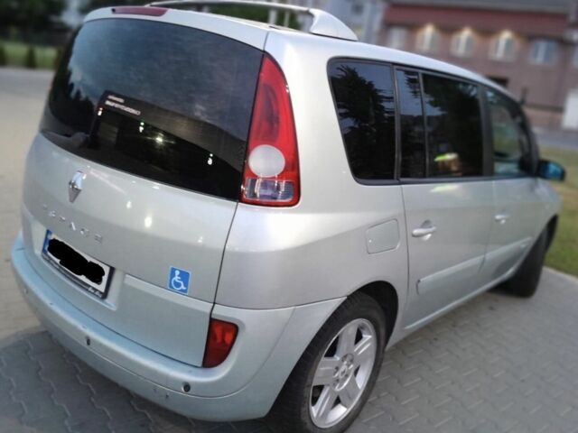 Серый Рено Эспейс, объемом двигателя 2.2 л и пробегом 310 тыс. км за 3800 $, фото 1 на Automoto.ua