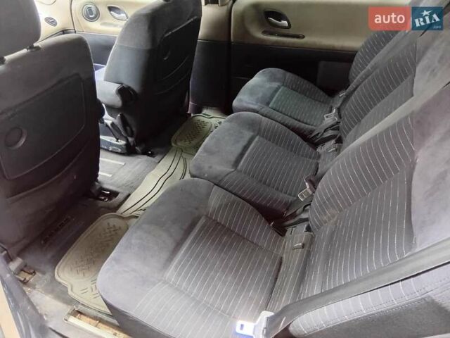 Сірий Рено Еспейс, об'ємом двигуна 2.19 л та пробігом 296 тис. км за 4700 $, фото 8 на Automoto.ua