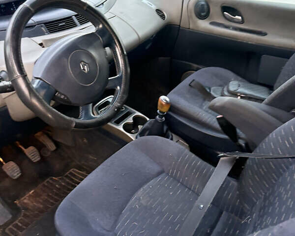 Сірий Рено Еспейс, об'ємом двигуна 2.2 л та пробігом 250 тис. км за 3400 $, фото 2 на Automoto.ua