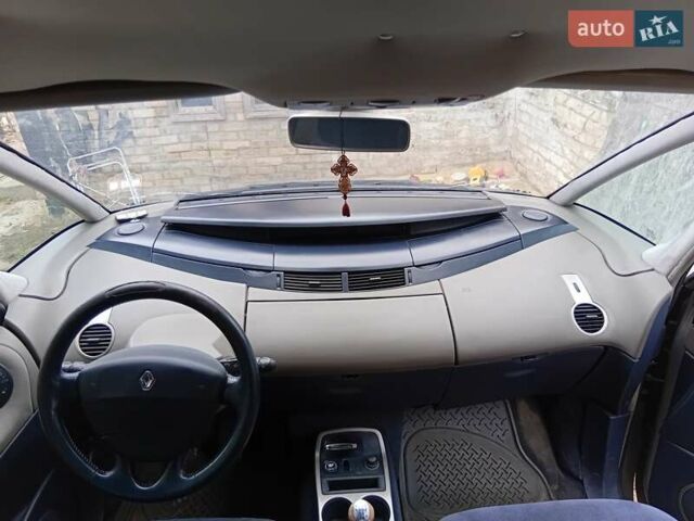 Сірий Рено Еспейс, об'ємом двигуна 2.19 л та пробігом 296 тис. км за 4700 $, фото 9 на Automoto.ua