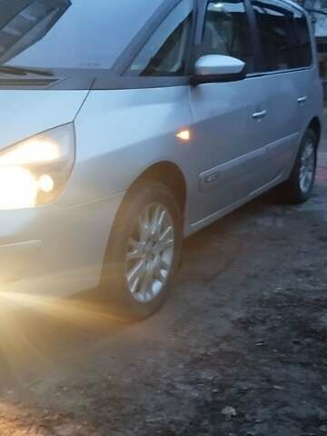 Серый Рено Эспейс, объемом двигателя 2 л и пробегом 267 тыс. км за 4500 $, фото 8 на Automoto.ua