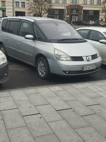 Серый Рено Эспейс, объемом двигателя 2 л и пробегом 267 тыс. км за 4500 $, фото 4 на Automoto.ua