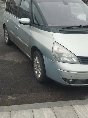 Серый Рено Эспейс, объемом двигателя 2 л и пробегом 267 тыс. км за 4500 $, фото 3 на Automoto.ua