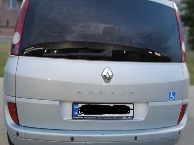 Серый Рено Эспейс, объемом двигателя 2.2 л и пробегом 310 тыс. км за 3800 $, фото 3 на Automoto.ua