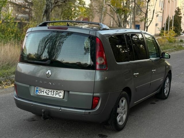 Рено Эспейс 2003 в Одессе на Automoto.ua Серый Рено Эспейс, объемом двигателя 3 л и пробегом 270 тыс. км за 3800 $, фото 7 на Automoto.ua