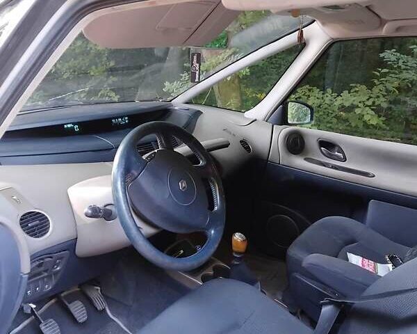 Рено Эспейс 2003 в Ровно на Automoto.ua Серый Рено Эспейс, объемом двигателя 2 л и пробегом 357 тыс. км за 4000 $, фото 3 на Automoto.ua