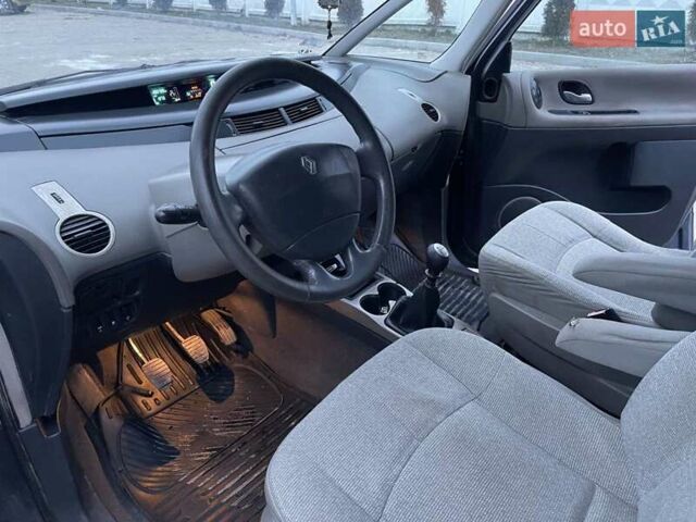 Серый Рено Эспейс, объемом двигателя 2.2 л и пробегом 280 тыс. км за 2999 $, фото 14 на Automoto.ua