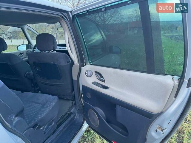 Серый Рено Эспейс, объемом двигателя 2.2 л и пробегом 212 тыс. км за 3800 $, фото 20 на Automoto.ua