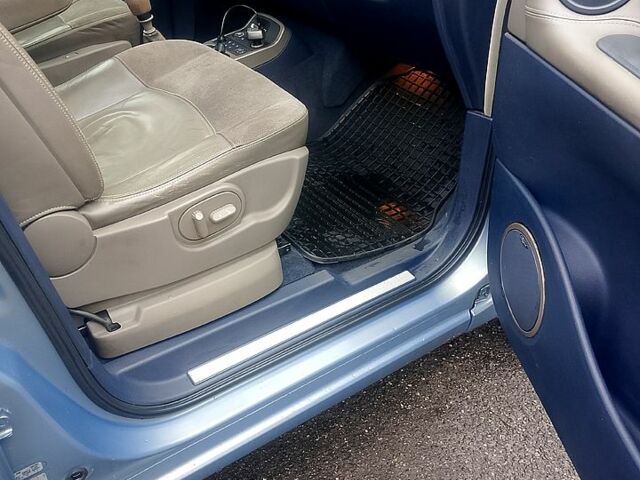 Серый Рено Эспейс, объемом двигателя 2.2 л и пробегом 0 тыс. км за 3800 $, фото 2 на Automoto.ua