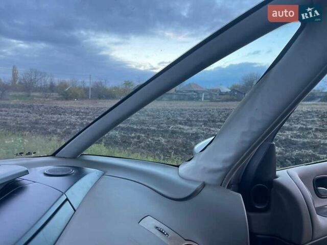 Серый Рено Эспейс, объемом двигателя 2.2 л и пробегом 212 тыс. км за 3800 $, фото 25 на Automoto.ua