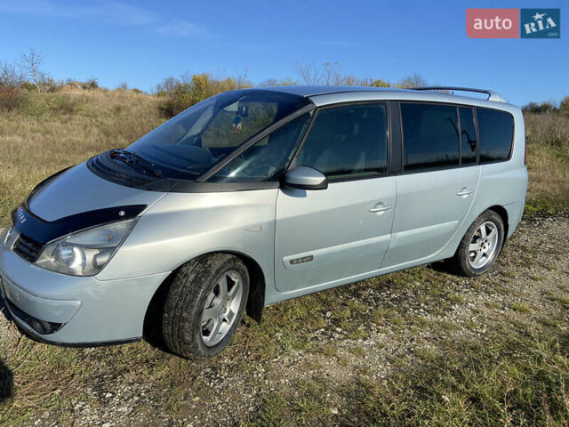 Рено Еспейс 2003 у Хмельницькому на Automoto.ua Сірий Рено Еспейс, об'ємом двигуна 2.19 л та пробігом 557 тис. км за 4500 $, фото 1 на Automoto.ua