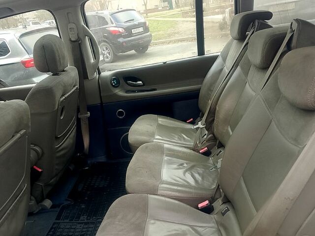 Серый Рено Эспейс, объемом двигателя 2.2 л и пробегом 0 тыс. км за 3800 $, фото 8 на Automoto.ua