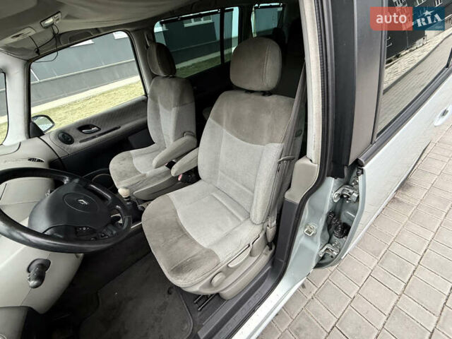 Серый Рено Эспейс, объемом двигателя 2.19 л и пробегом 246 тыс. км за 5600 $, фото 38 на Automoto.ua