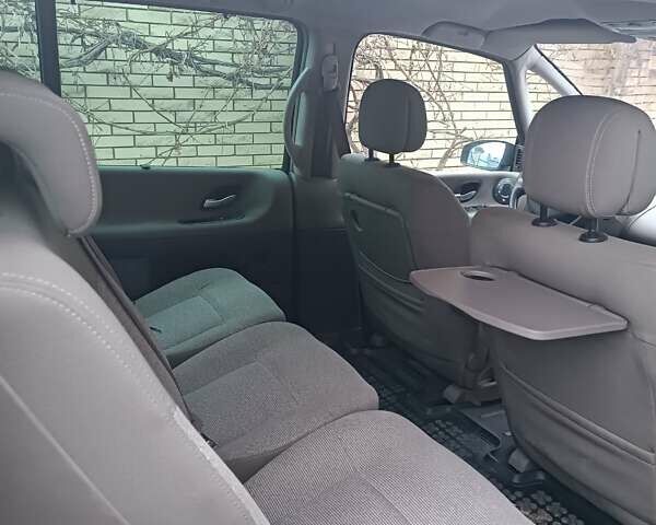 Серый Рено Эспейс, объемом двигателя 2.19 л и пробегом 360 тыс. км за 3700 $, фото 10 на Automoto.ua