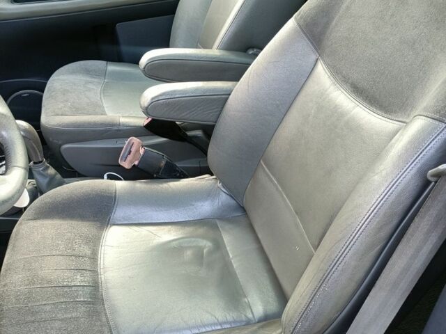 Серый Рено Эспейс, объемом двигателя 2.2 л и пробегом 300 тыс. км за 3000 $, фото 4 на Automoto.ua