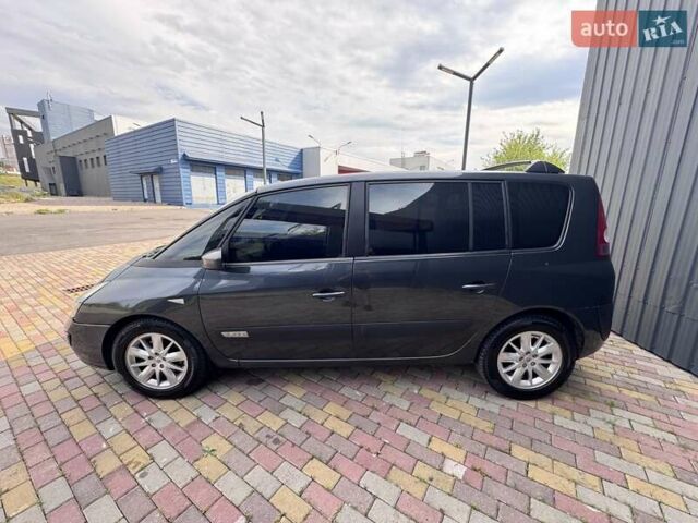 Серый Рено Эспейс, объемом двигателя 1.87 л и пробегом 273 тыс. км за 5333 $, фото 3 на Automoto.ua