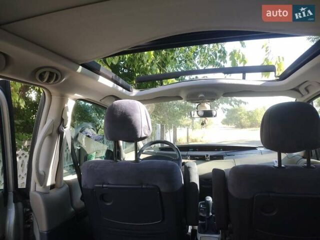 Сірий Рено Еспейс, об'ємом двигуна 2 л та пробігом 245 тис. км за 5500 $, фото 14 на Automoto.ua