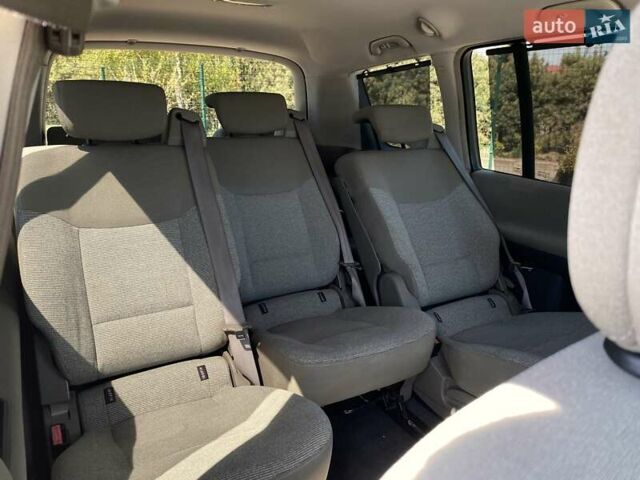 Серый Рено Эспейс, объемом двигателя 2 л и пробегом 187 тыс. км за 5499 $, фото 49 на Automoto.ua