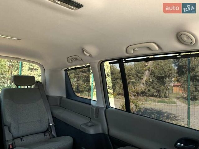 Серый Рено Эспейс, объемом двигателя 2 л и пробегом 187 тыс. км за 5499 $, фото 59 на Automoto.ua