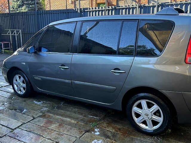 Серый Рено Эспейс, объемом двигателя 1.9 л и пробегом 280 тыс. км за 4800 $, фото 10 на Automoto.ua