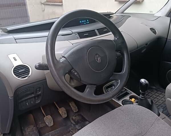 Серый Рено Эспейс, объемом двигателя 2.19 л и пробегом 360 тыс. км за 3700 $, фото 30 на Automoto.ua