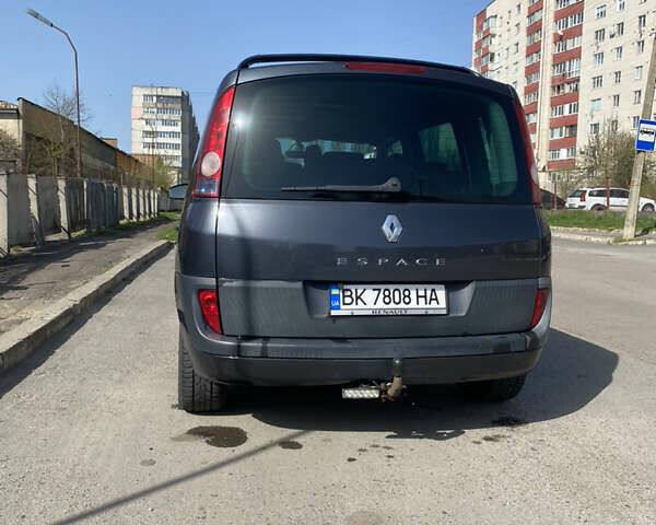 Серый Рено Эспейс, объемом двигателя 2 л и пробегом 284 тыс. км за 5150 $, фото 4 на Automoto.ua