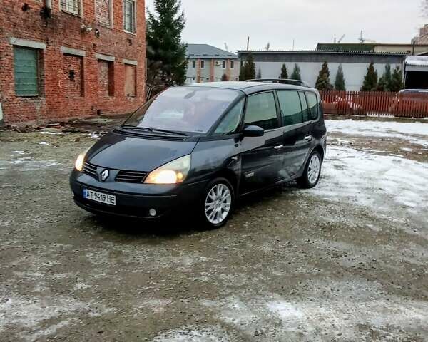 Серый Рено Эспейс, объемом двигателя 1.87 л и пробегом 242 тыс. км за 3999 $, фото 1 на Automoto.ua