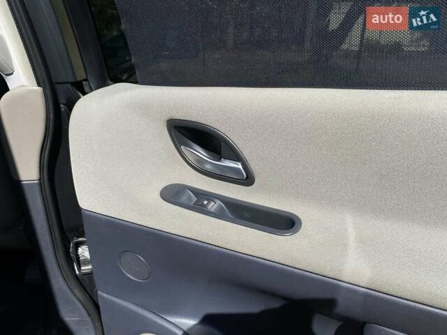 Серый Рено Эспейс, объемом двигателя 2 л и пробегом 187 тыс. км за 5499 $, фото 52 на Automoto.ua