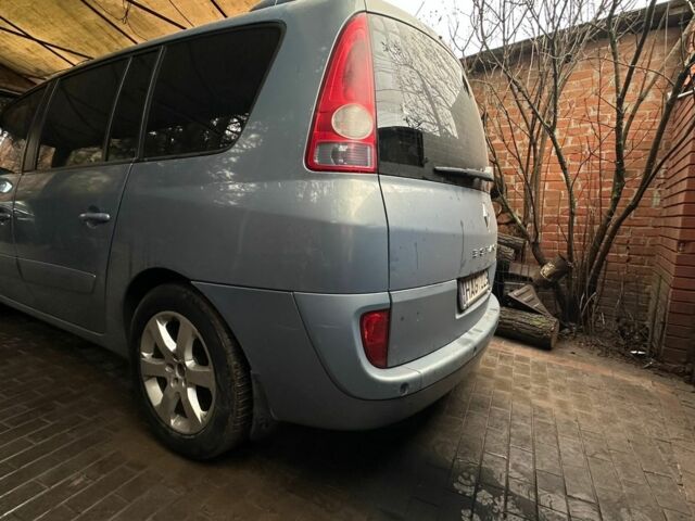 Серый Рено Эспейс, объемом двигателя 3 л и пробегом 200 тыс. км за 1000 $, фото 1 на Automoto.ua