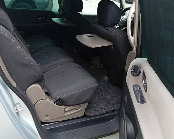Сірий Рено Еспейс, об'ємом двигуна 3 л та пробігом 300 тис. км за 3400 $, фото 2 на Automoto.ua