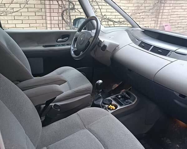 Серый Рено Эспейс, объемом двигателя 2.19 л и пробегом 360 тыс. км за 3700 $, фото 8 на Automoto.ua