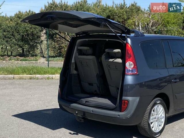 Серый Рено Эспейс, объемом двигателя 2 л и пробегом 187 тыс. км за 5499 $, фото 62 на Automoto.ua