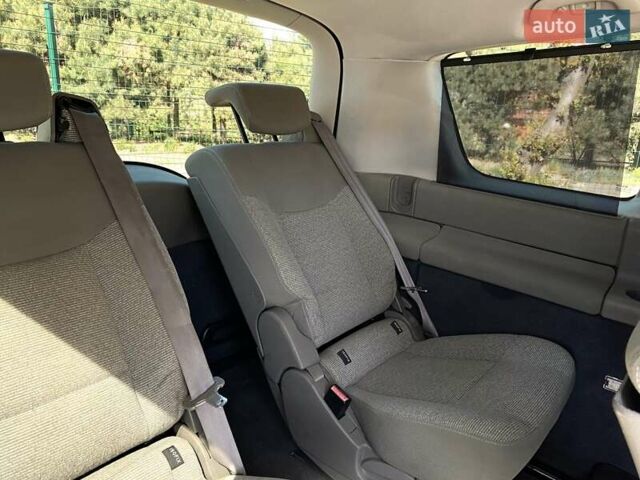 Серый Рено Эспейс, объемом двигателя 2 л и пробегом 187 тыс. км за 5499 $, фото 57 на Automoto.ua