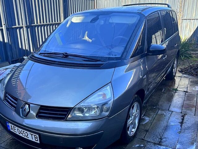 Рено Эспейс 2004 в Першотравенске на Automoto.ua Серый Рено Эспейс, объемом двигателя 1.9 л и пробегом 280 тыс. км за 3800 $, фото 9 на Automoto.ua