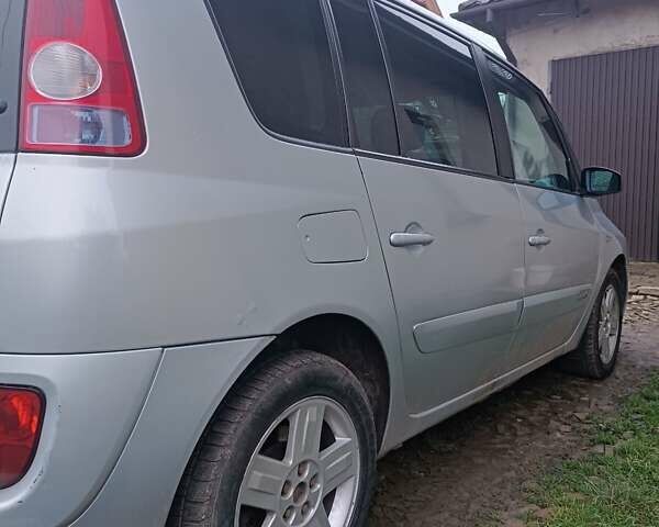 Серый Рено Эспейс, объемом двигателя 2.19 л и пробегом 360 тыс. км за 3700 $, фото 25 на Automoto.ua