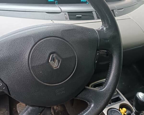 Серый Рено Эспейс, объемом двигателя 2.19 л и пробегом 360 тыс. км за 3700 $, фото 29 на Automoto.ua