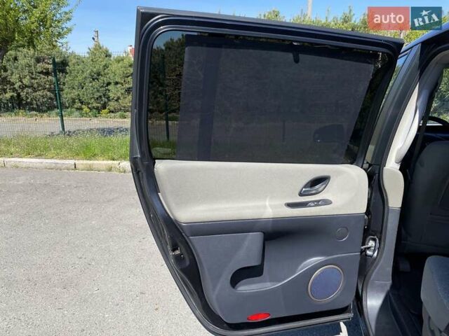 Серый Рено Эспейс, объемом двигателя 2 л и пробегом 187 тыс. км за 5499 $, фото 41 на Automoto.ua