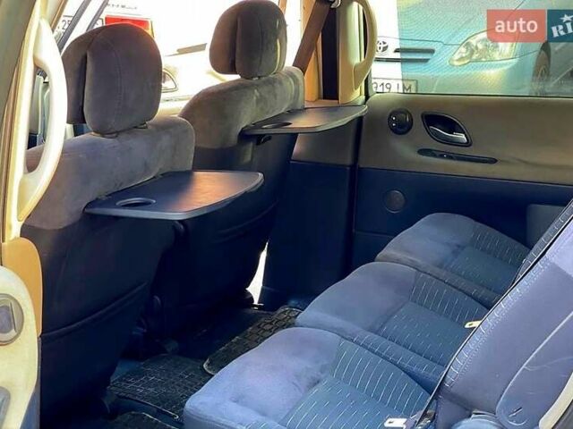 Серый Рено Эспейс, объемом двигателя 2.2 л и пробегом 224 тыс. км за 5500 $, фото 9 на Automoto.ua