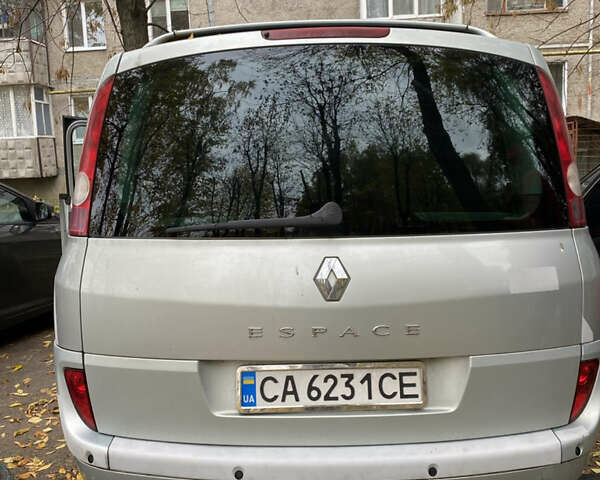Рено Эспейс 2004 в Черкассах на Automoto.ua Серый Рено Эспейс, объемом двигателя 2 л и пробегом 555 тыс. км за 3100 $, фото 27 на Automoto.ua