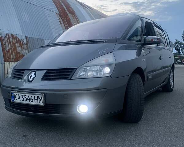 Серый Рено Эспейс, объемом двигателя 2.2 л и пробегом 298 тыс. км за 5499 $, фото 1 на Automoto.ua